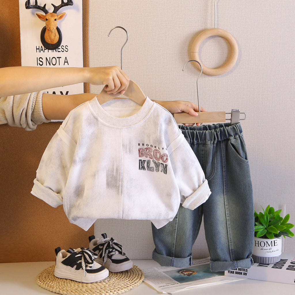 Two piece set of round neck hoodies for infants and children