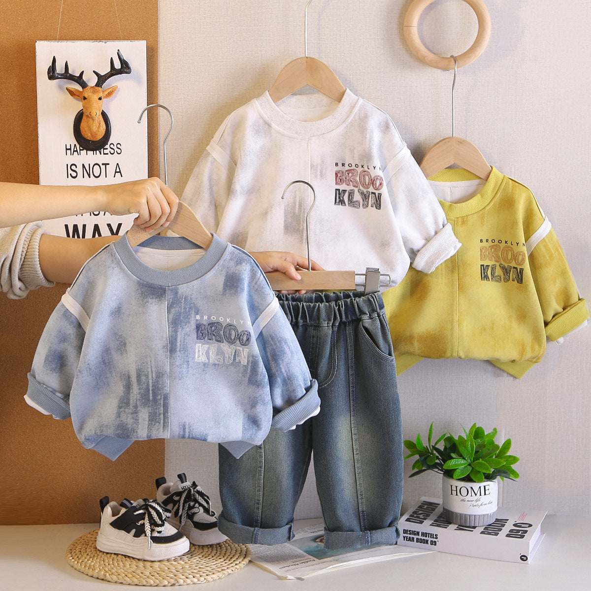 Two piece set of round neck hoodies for infants and children